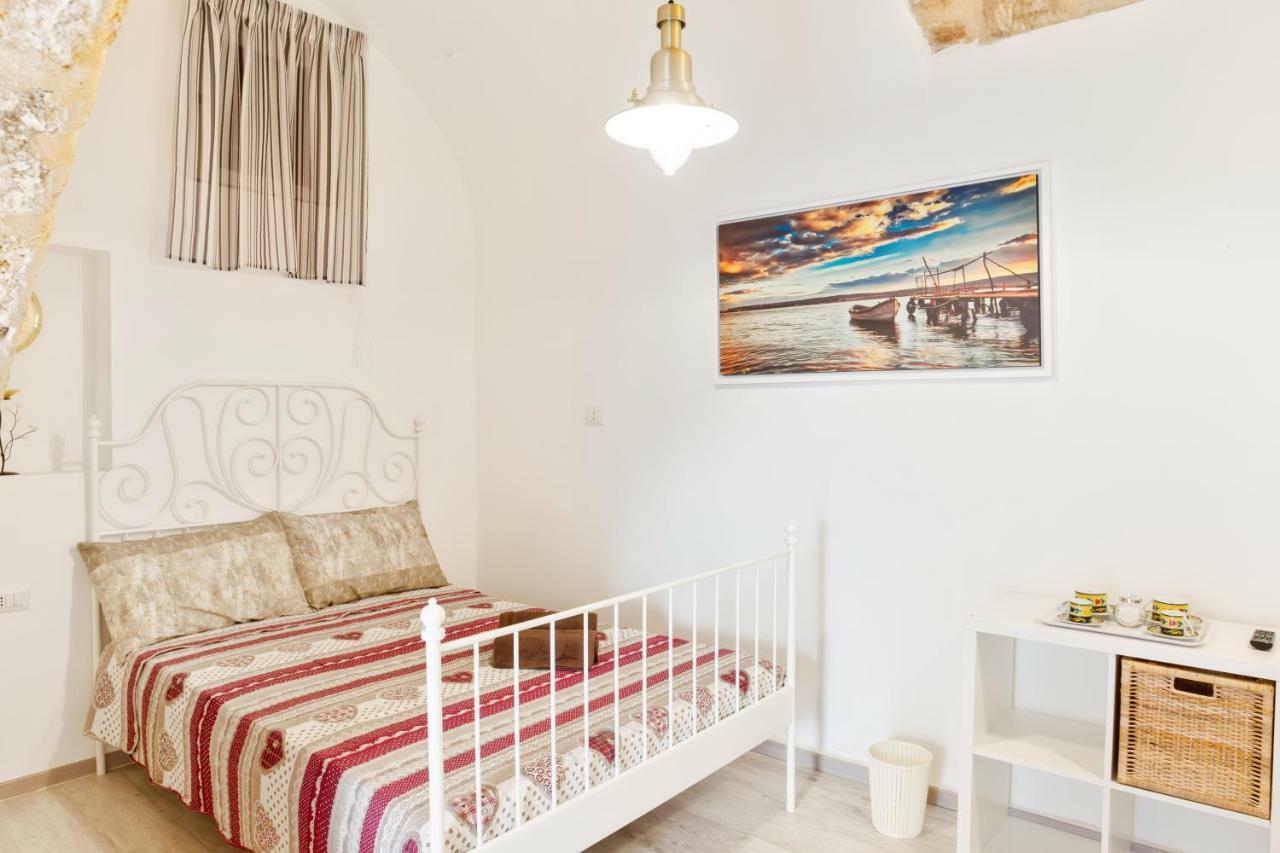 San Nicola Clemente Private Room Bari Exterior foto
