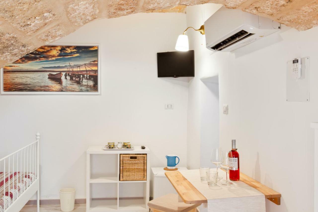 San Nicola Clemente Private Room Bari Exterior foto