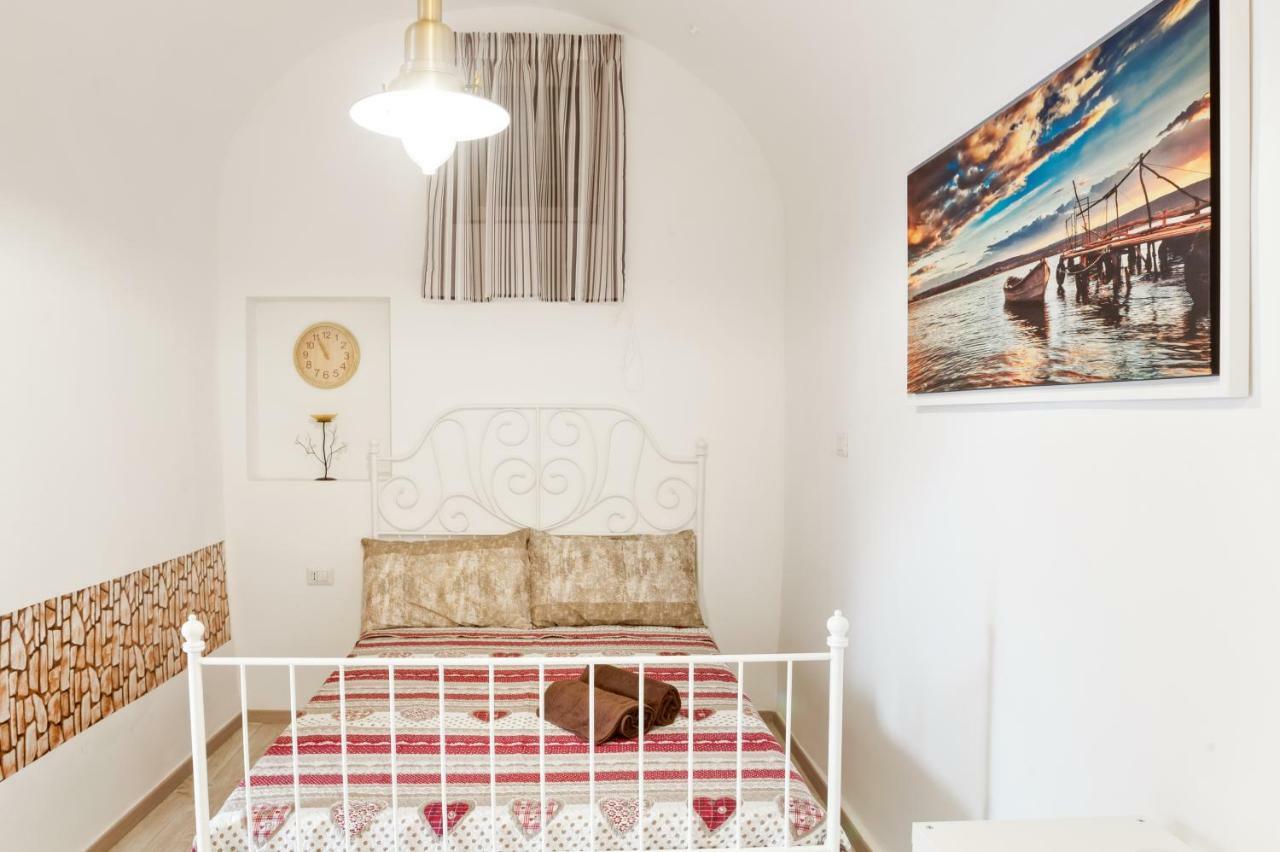 San Nicola Clemente Private Room Bari Exterior foto